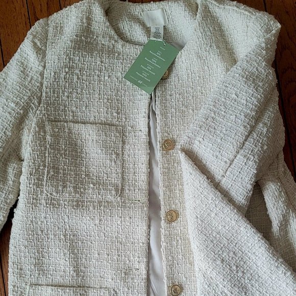 H and m - Picture 1 of 4